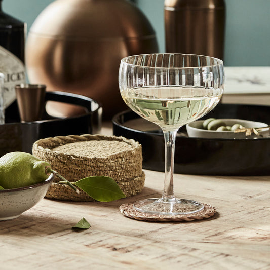 Set de 6 dessous de verre en jonc de mer avec panier – House Doctor