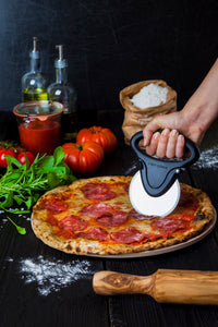 ustensiles de cuisine Roulette à pizza avec poignée - L'essentiel
