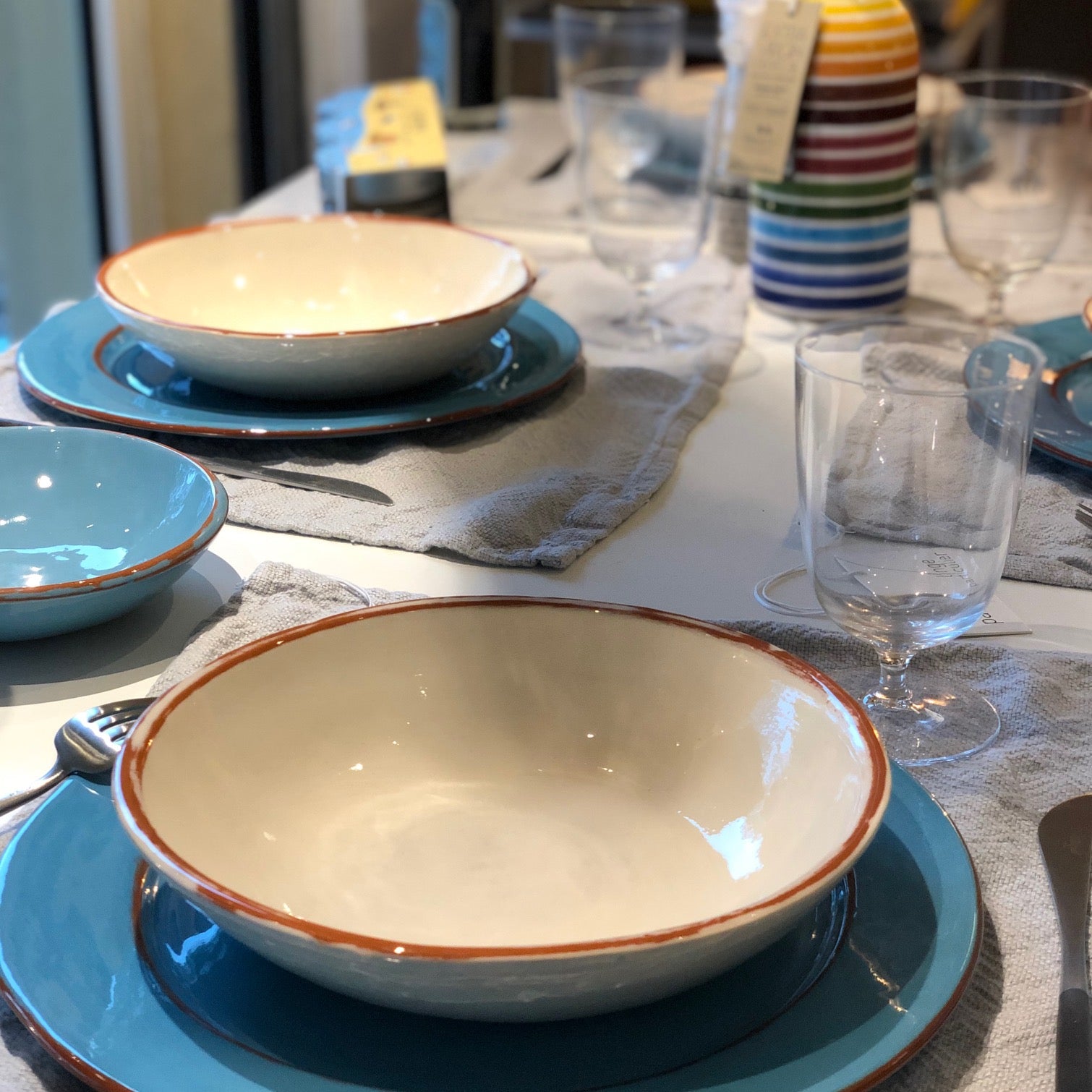 Assiette de table - Poterie d'Aubagne - Nicolas Veneziano – L'essentiel
